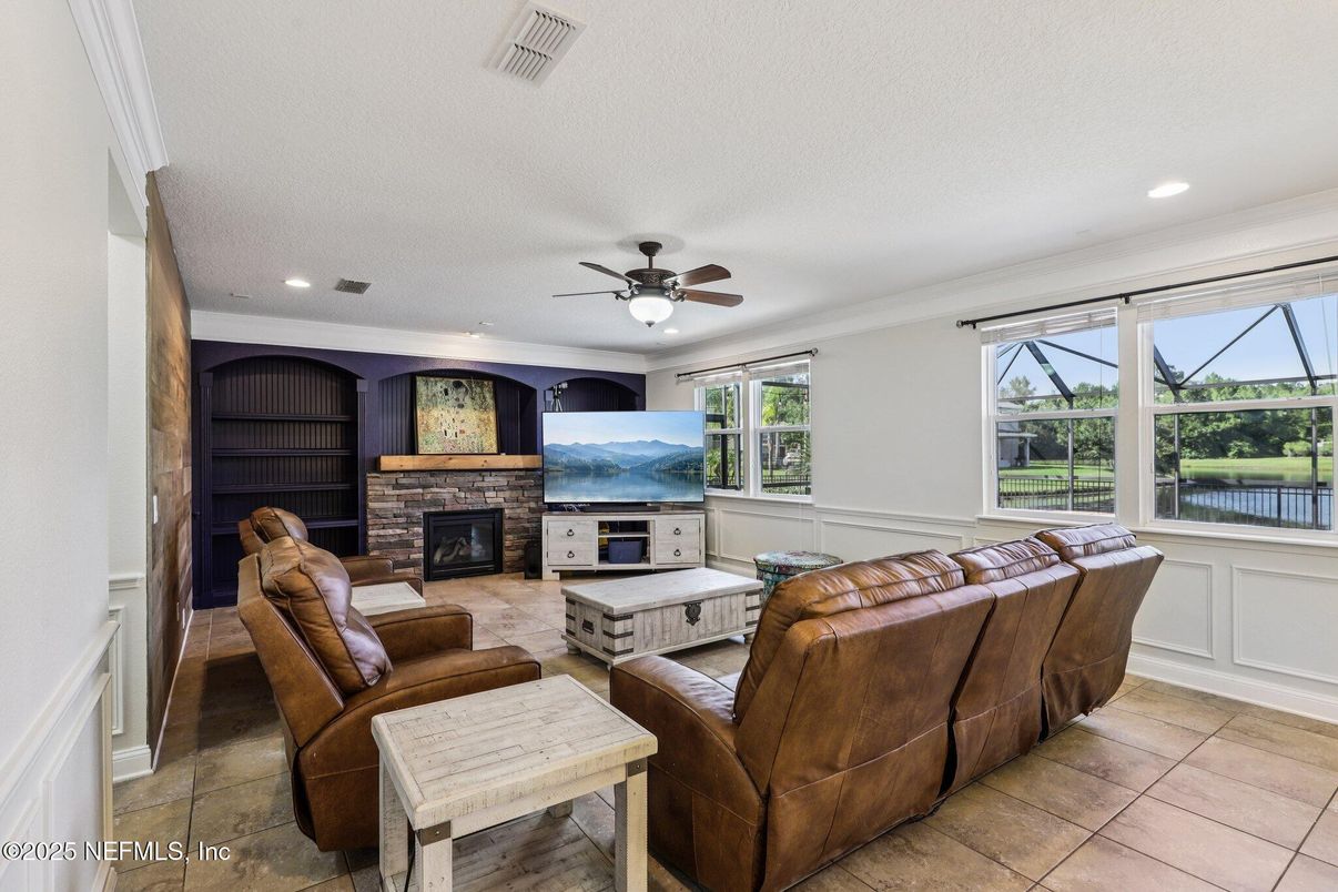 Fireplace, Interior, Living room, Recessed Lighting