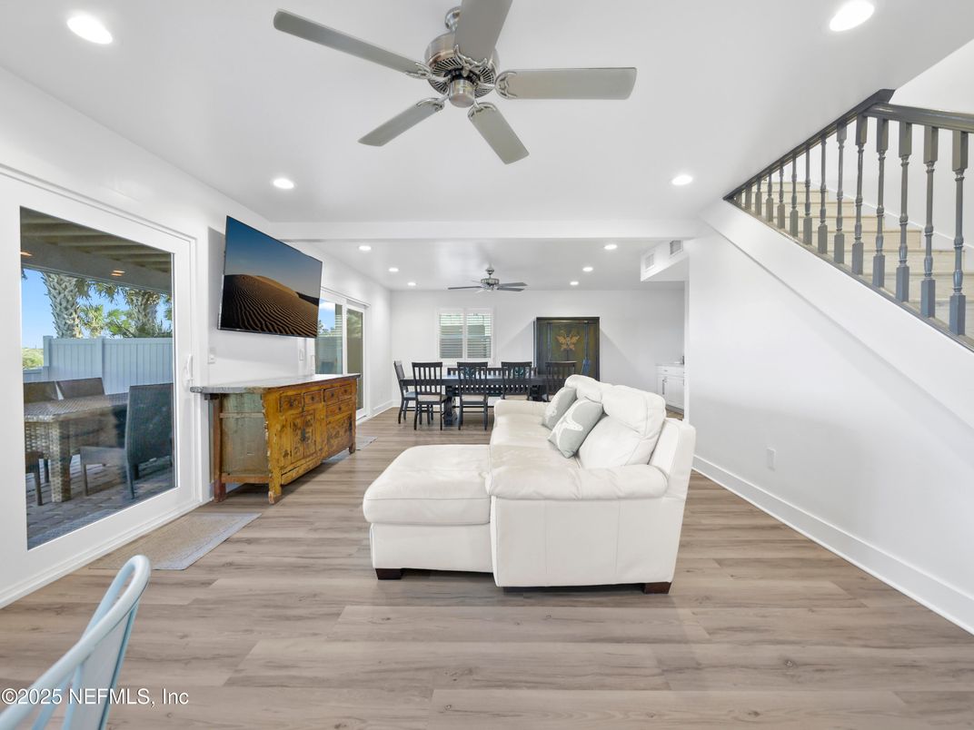 Dining room, Interior, Living room, Recessed Lighting, Wood Texture Flooring