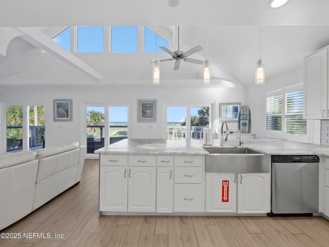 Interior, Kitchen, Pendant Lights, Recessed Lighting, Wood Texture Flooring