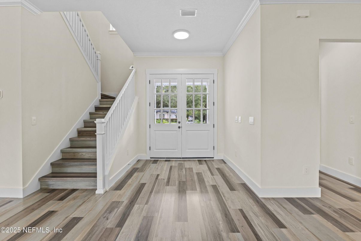 Interior, Recessed Lighting, Wood Texture Flooring