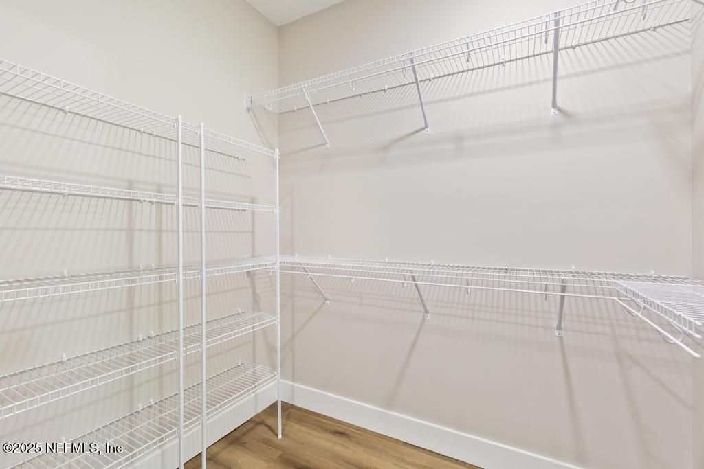 Interior, Walk-in Closets, Wood Texture Flooring