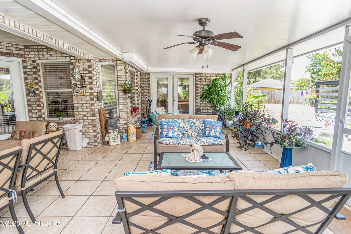 Interior, Living room, Stone Walls, Sun Room