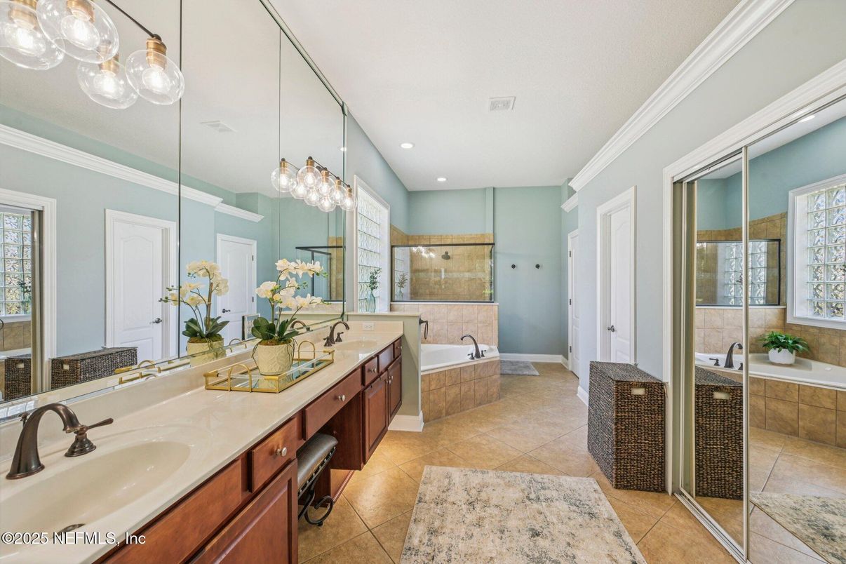 Bathroom, Dual Sink Vanities, Interior, Pendant Lights, Recessed Lighting