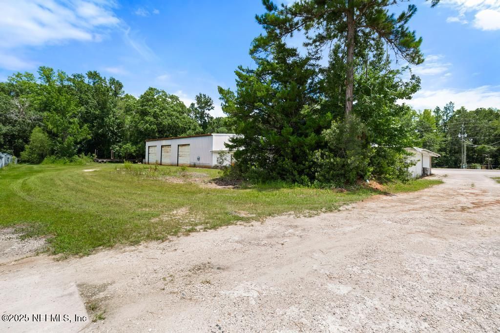 Backyard, Detached Garage, Exterior