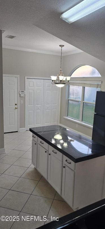 Chandelier, Interior, Kitchen