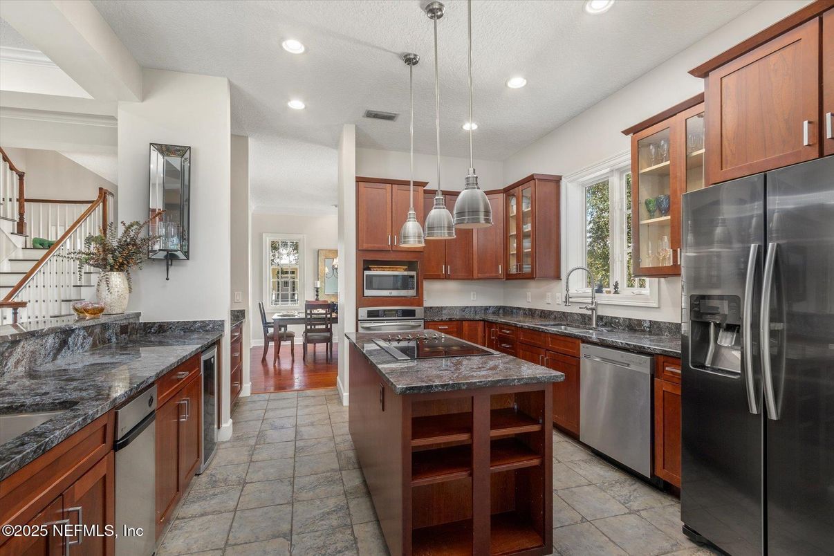 Dining room, Interior, Kitchen, Pendant Lights, Recessed Lighting, Stainless Steel Appliances