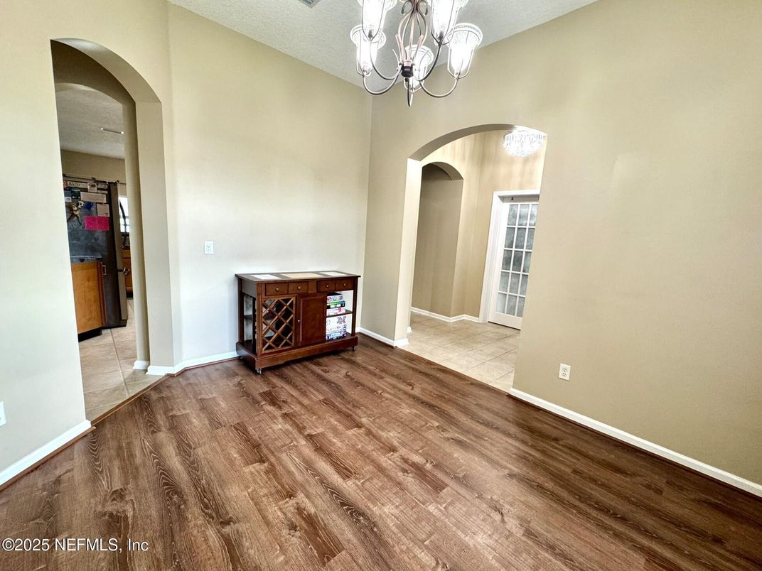 Chandelier, Empty room, Interior, Wood Texture Flooring