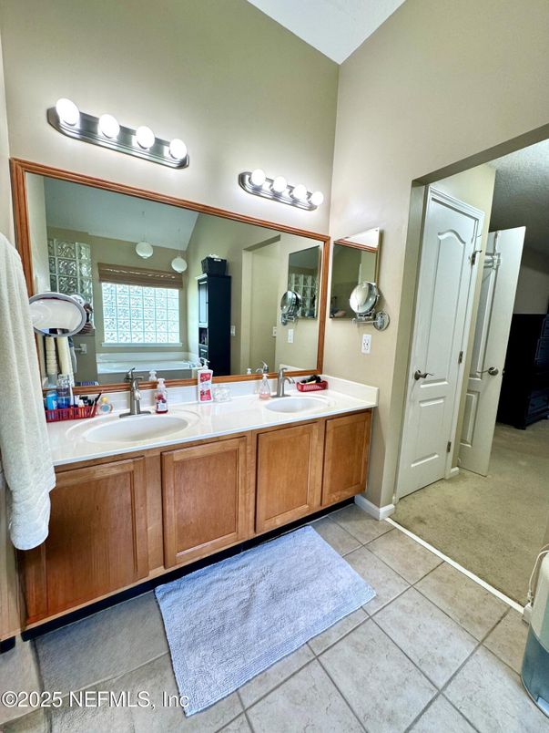 Bathroom, Dual Sink Vanities, Interior