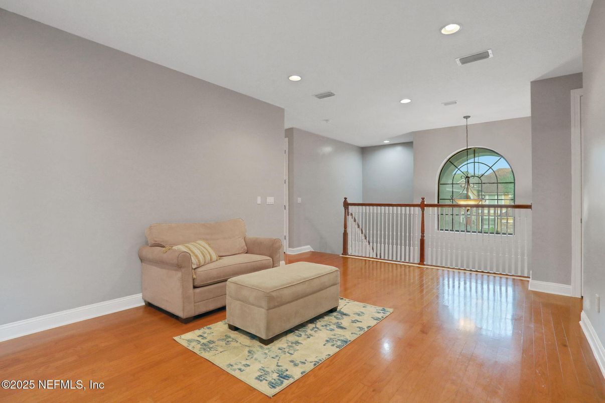 Interior, Pendant Lights, Recessed Lighting, Wood Texture Flooring