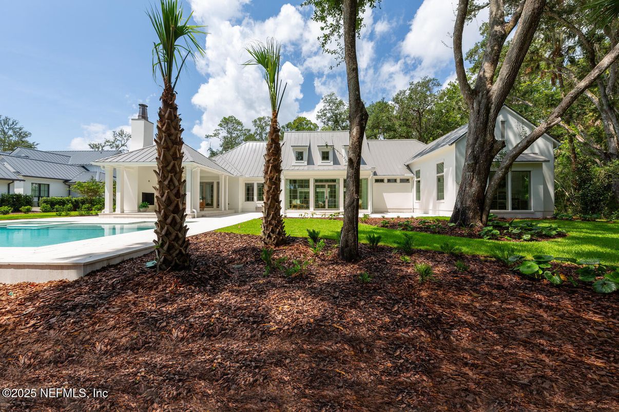 Backyard, Exterior, Pool