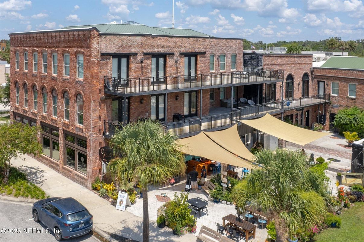 Exterior, Facade, Brick Facade, Condo Building