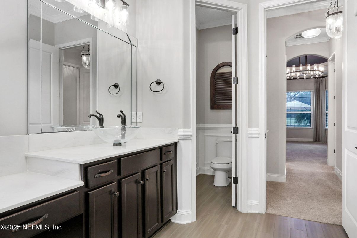Bathroom, Interior, Pendant Lights, Wood Texture Flooring