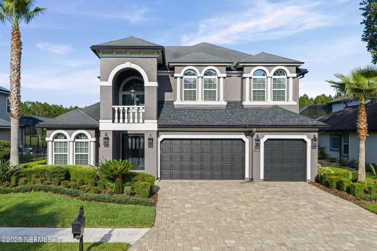 Attached, Exterior, Facade, French Provincial