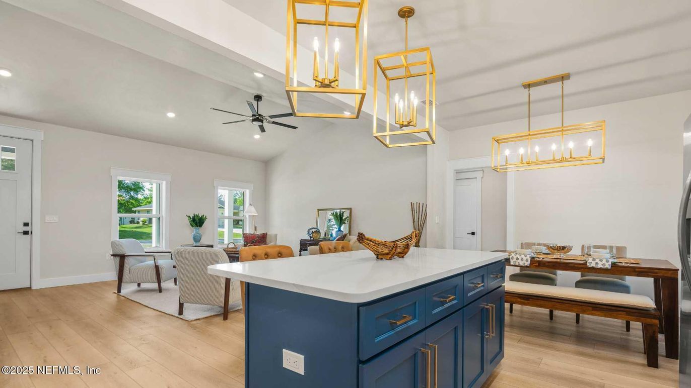 Dining room, Interior, Living room, Pendant Lights, Recessed Lighting, Wood Texture Flooring