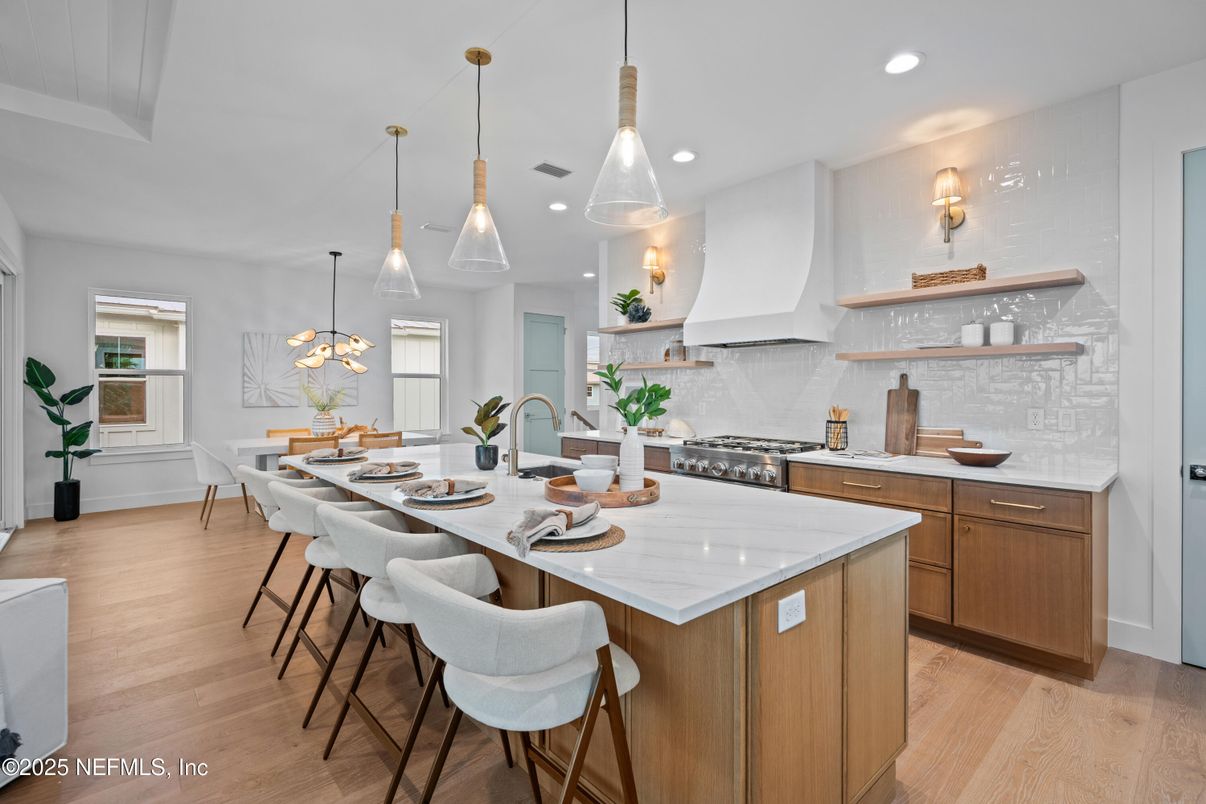 Dining room, Interior, Kitchen, Pendant Lights, Recessed Lighting, Wood Texture Flooring