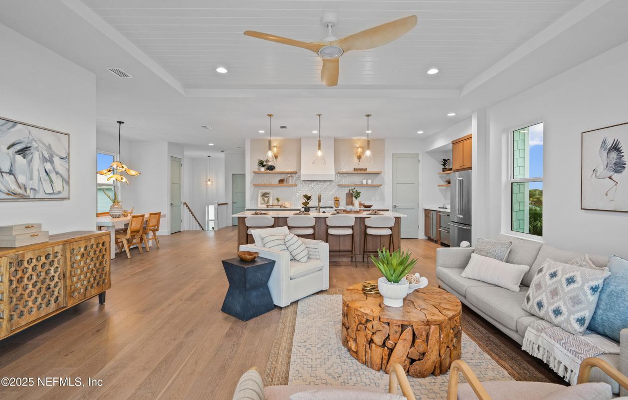 Dining room, Interior, Kitchen, Living room, Pendant Lights, Recessed Lighting, Stainless Steel Appliances, Wood Texture Flooring