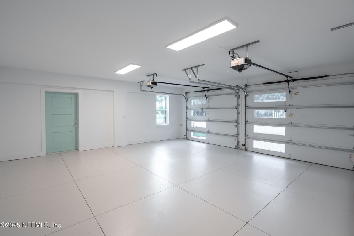 Garage, Interior