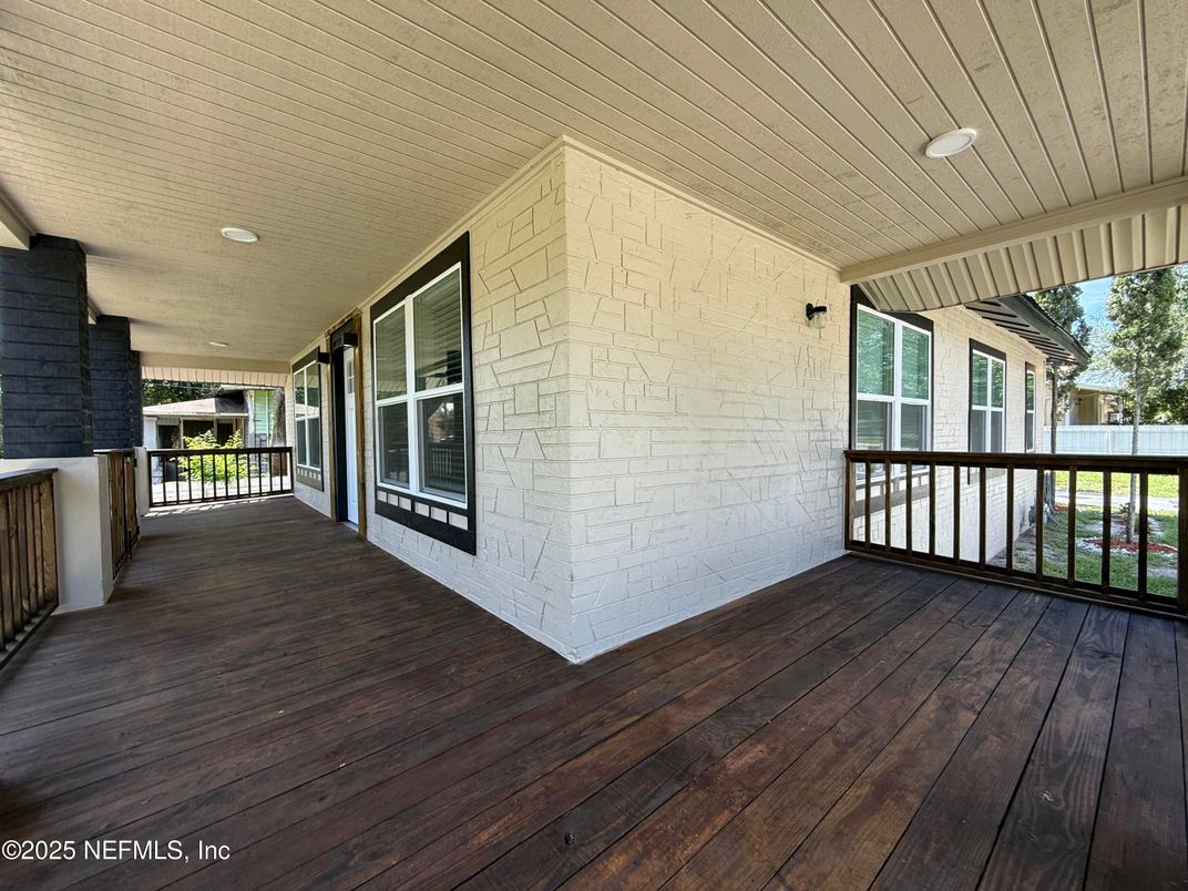 Exterior, Wood Texture Flooring