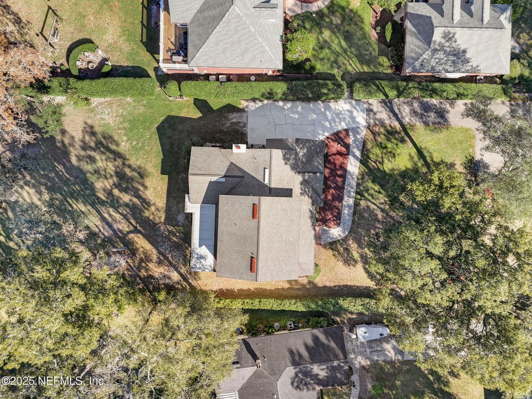 Exterior, Drone