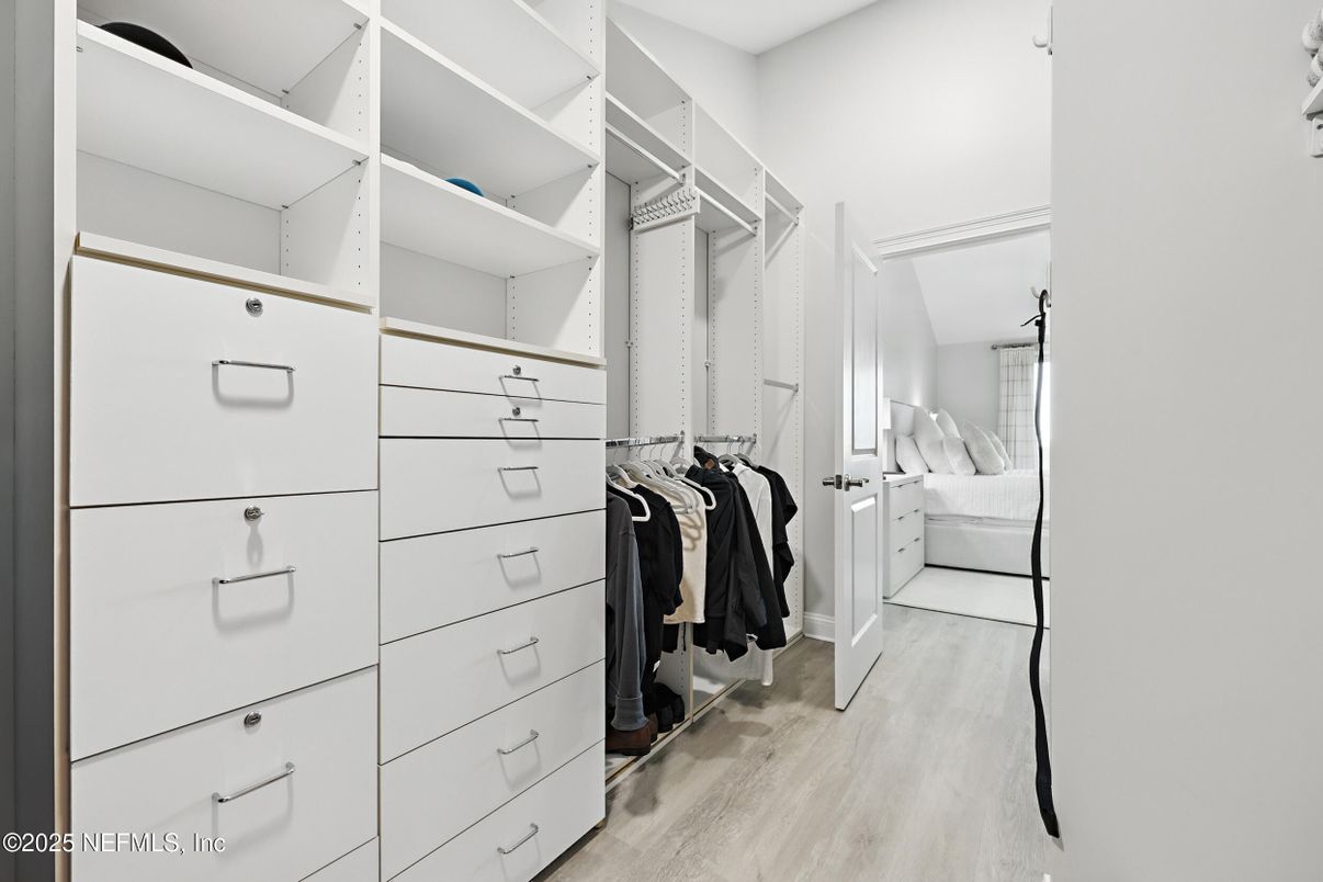Interior, Walk-in Closets, Wood Texture Flooring
