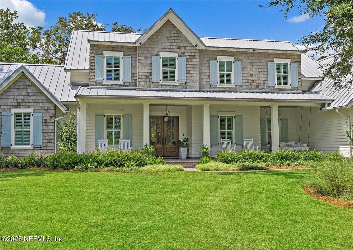 Exterior, Facade, Farmhouse
