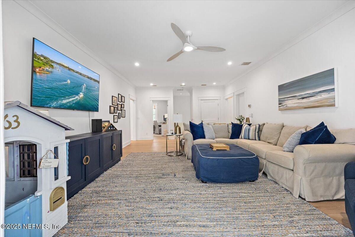 Interior, Living room, Recessed Lighting, Wood Texture Flooring