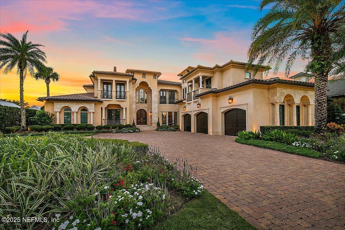 Backyard, Exterior, Facade, Mediterranean