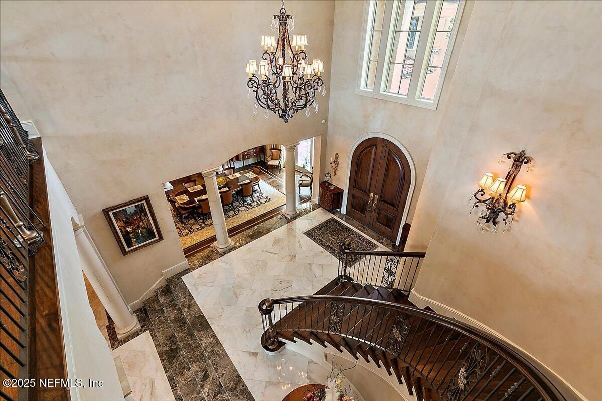 Chandelier, Interior