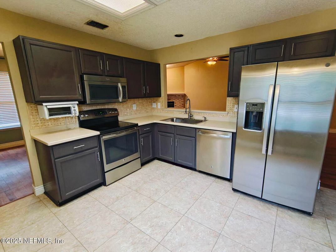 Interior, Kitchen, Stainless Steel Appliances