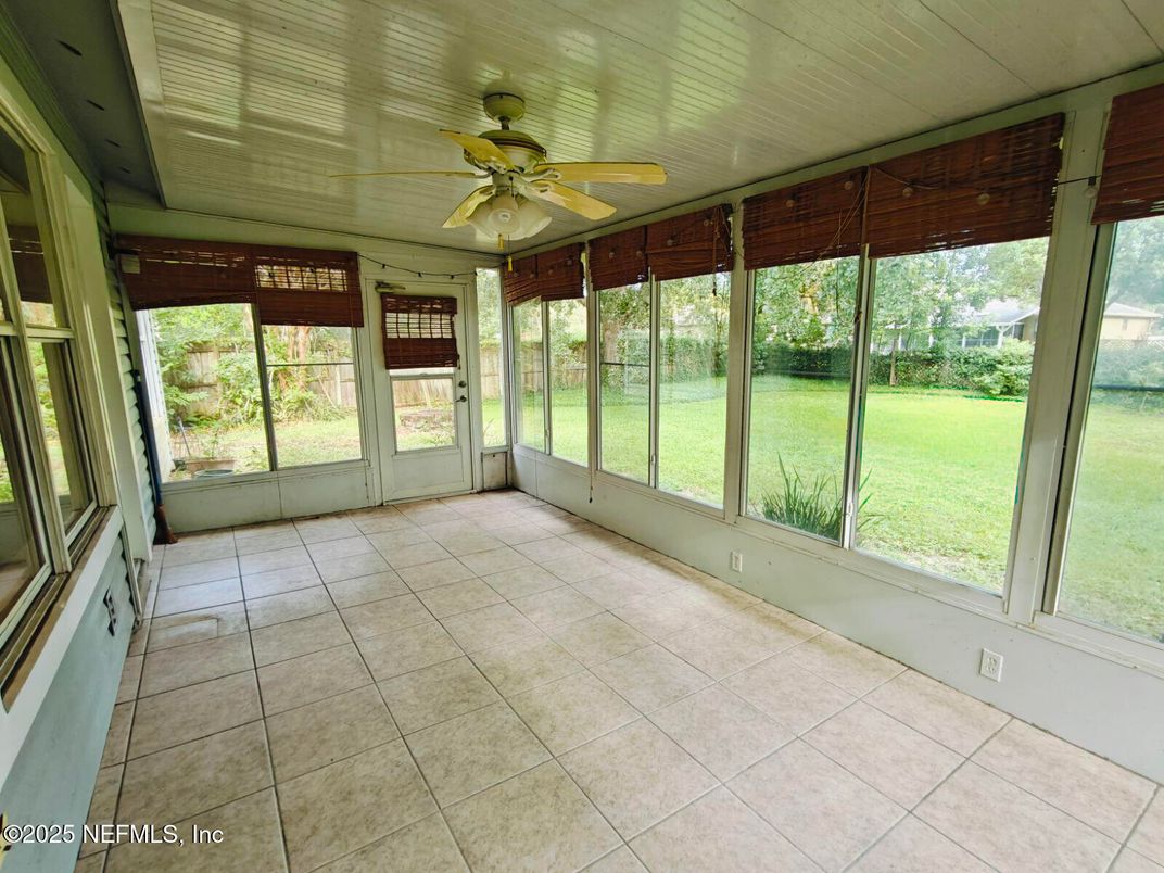 Empty room, Interior, Sun Room