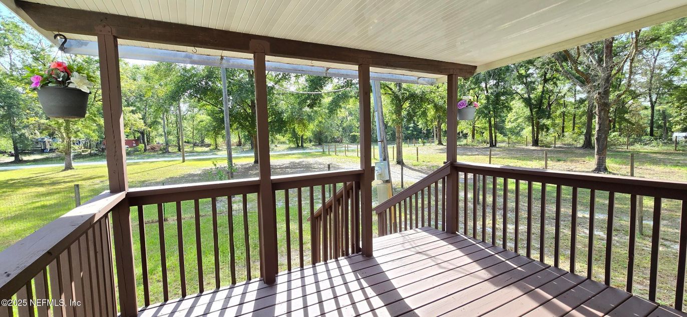 Exterior, Wood Texture Flooring