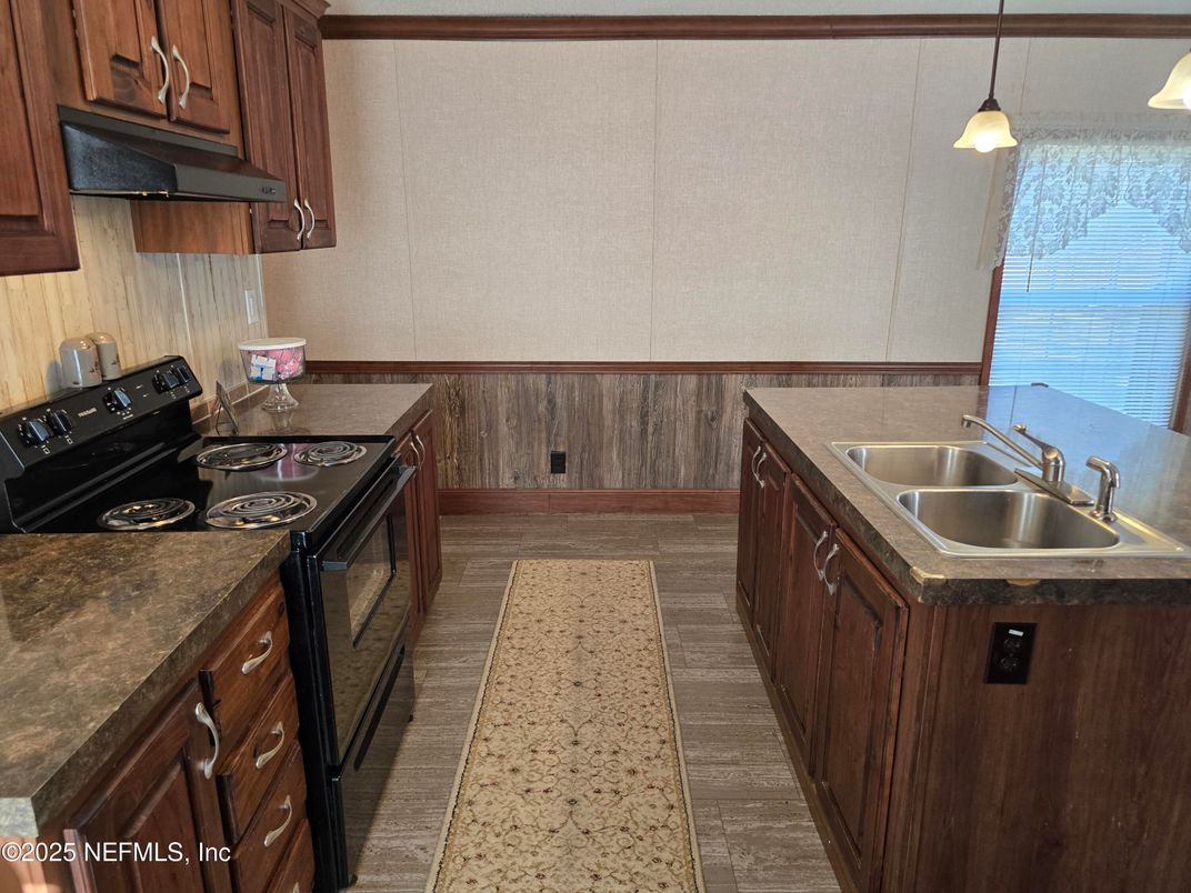 Interior, Kitchen, Pendant Lights, Wood Texture Flooring