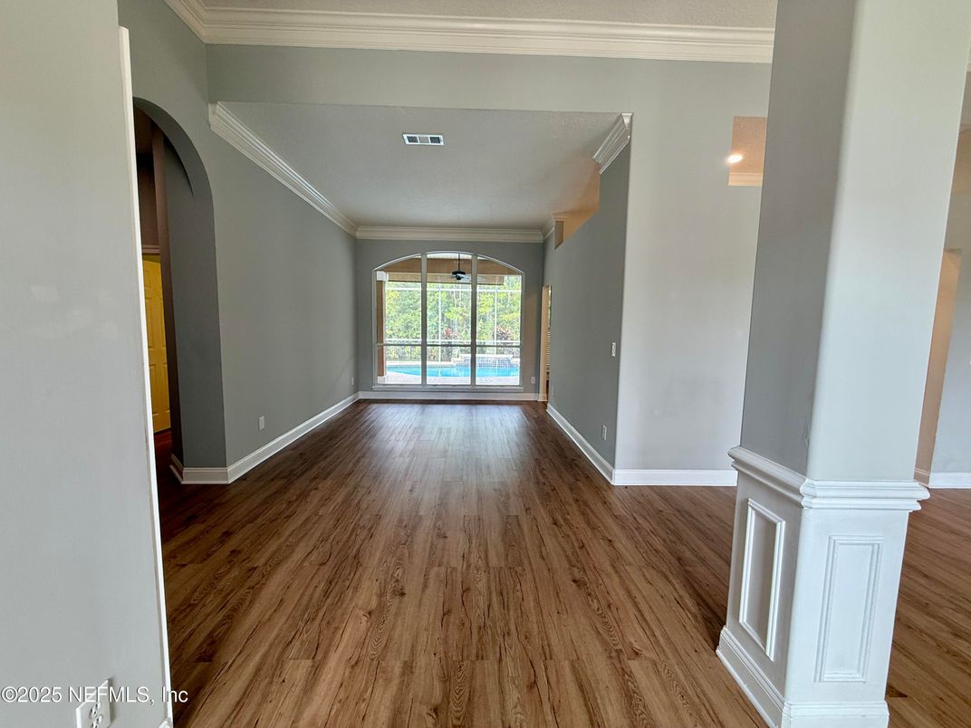 Empty room, Interior, Recessed Lighting, Wood Texture Flooring