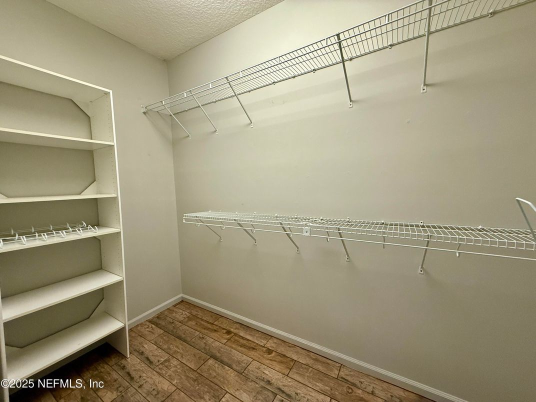 Interior, Walk-in Closets, Wood Texture Flooring