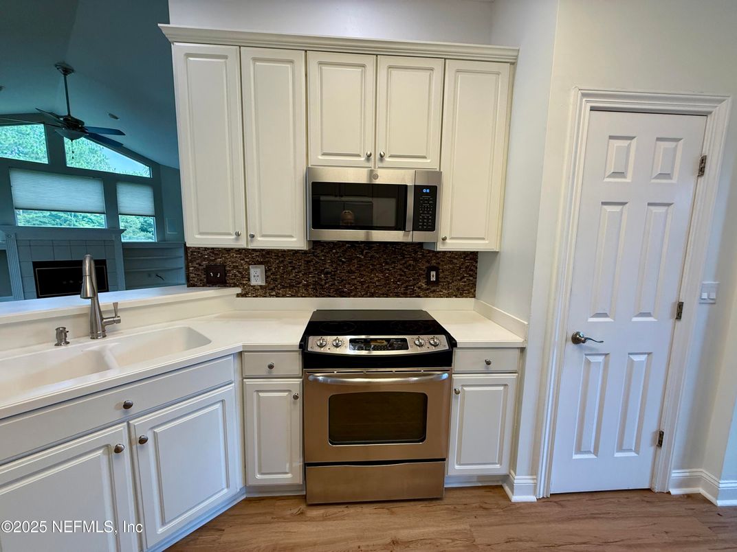 Interior, Kitchen, Wood Texture Flooring