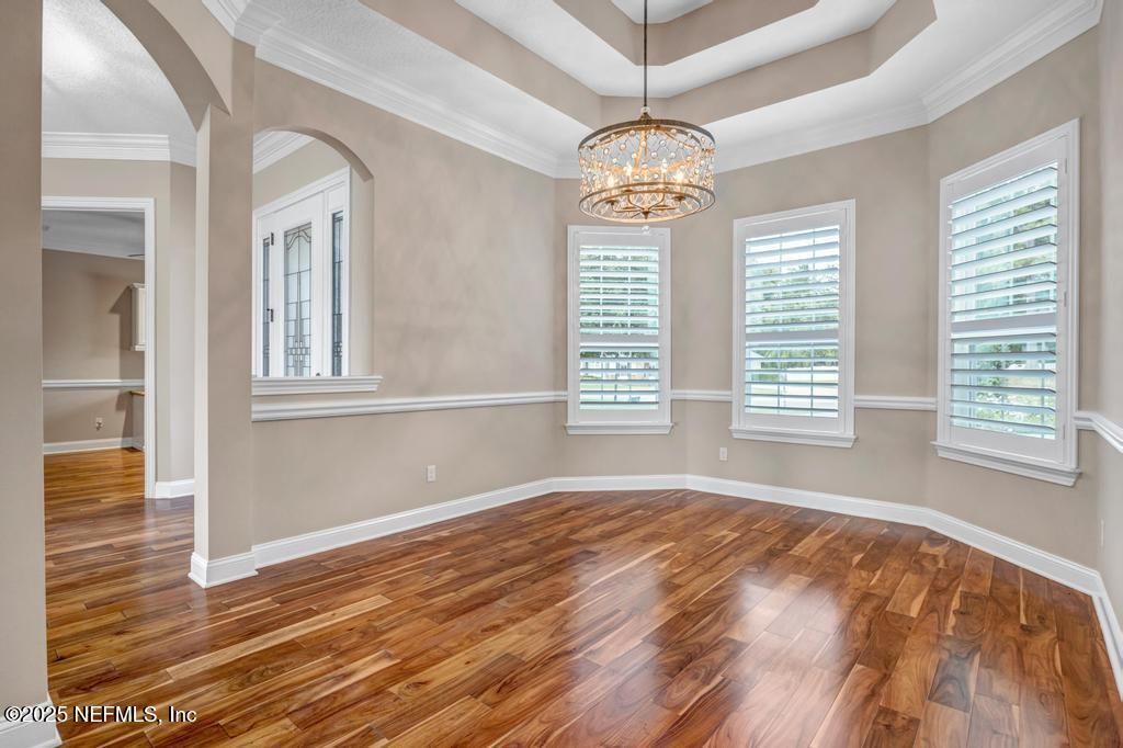 Chandelier, Empty room, Interior, Wood Texture Flooring