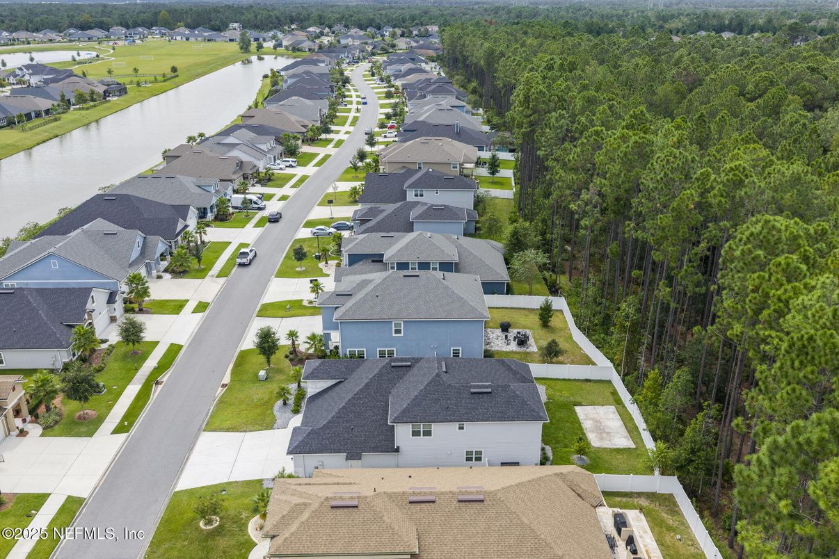 Exterior, Drone