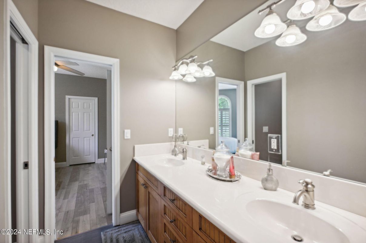 Bathroom, Dual Sink Vanities, Interior, Wood Texture Flooring