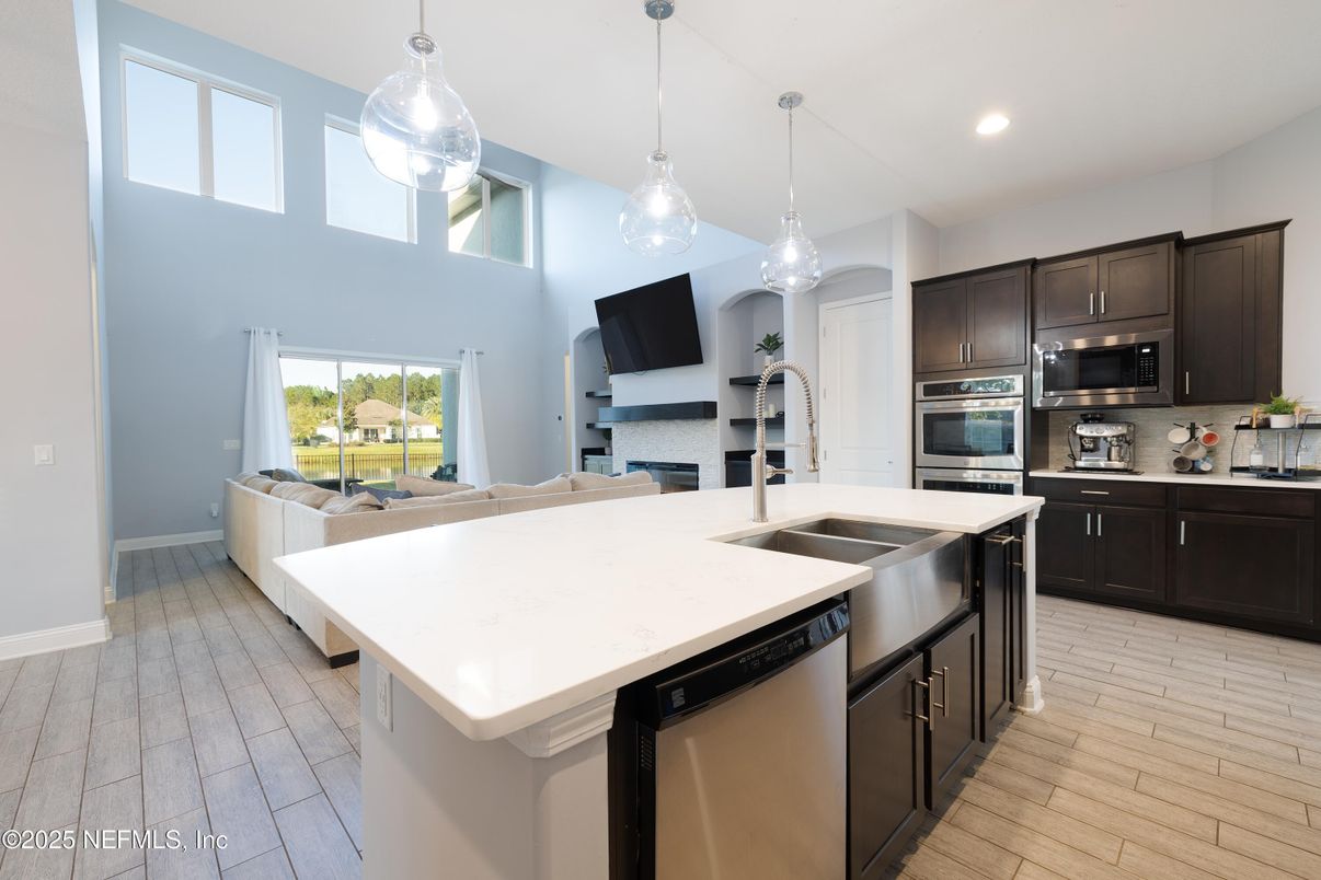 Interior, Kitchen, Living room, Pendant Lights, Recessed Lighting, Stainless Steel Appliances, Wood Texture Flooring