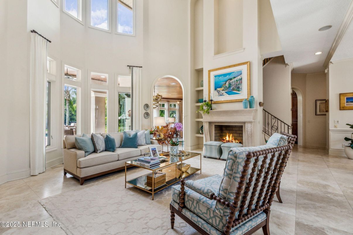 Fireplace, Interior, Living room, Recessed Lighting