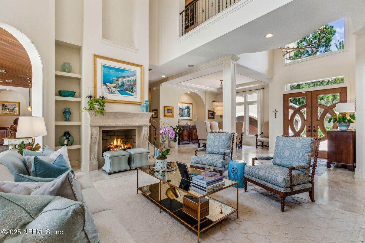 Fireplace, Interior, Living room, Pendant Lights, Recessed Lighting