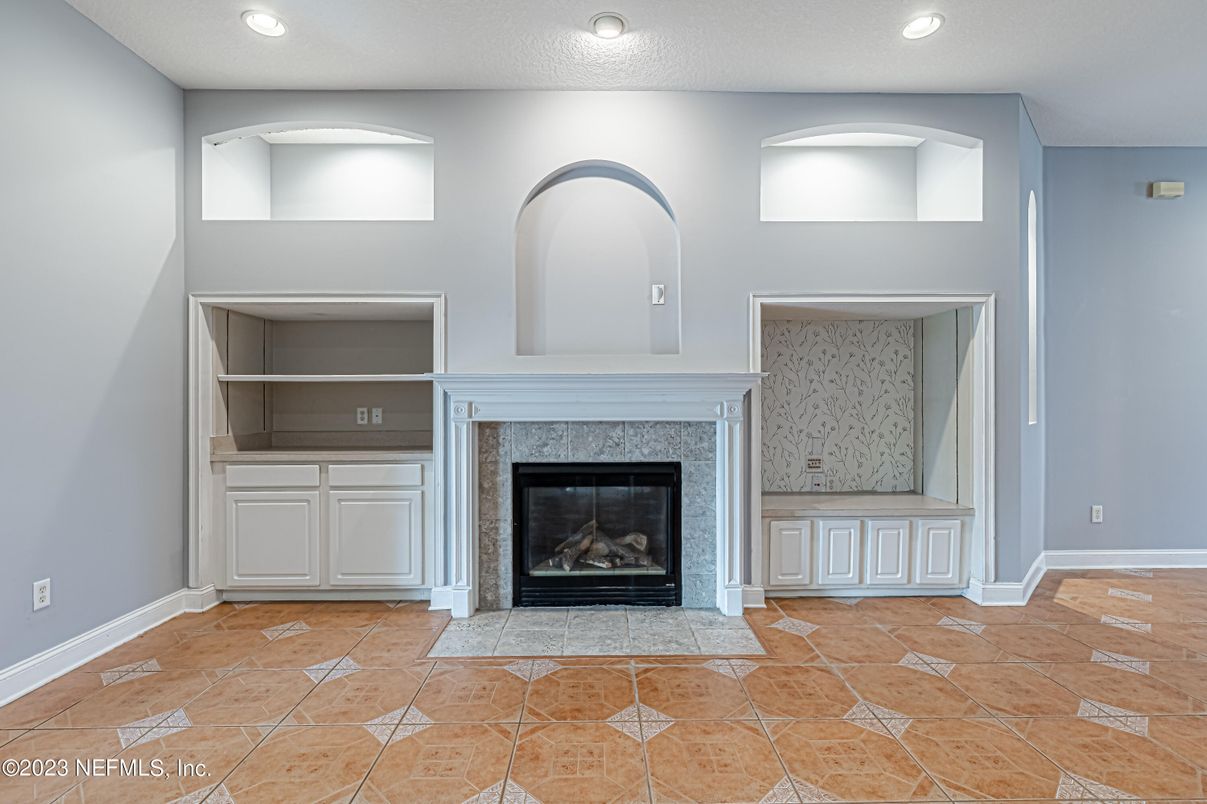 Fireplace, Interior, Recessed Lighting