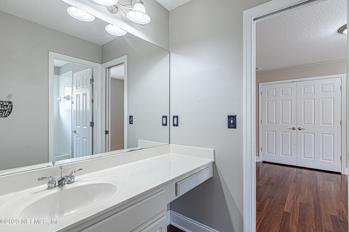 Bathroom, Dual Sink Vanities, Interior, Wood Texture Flooring