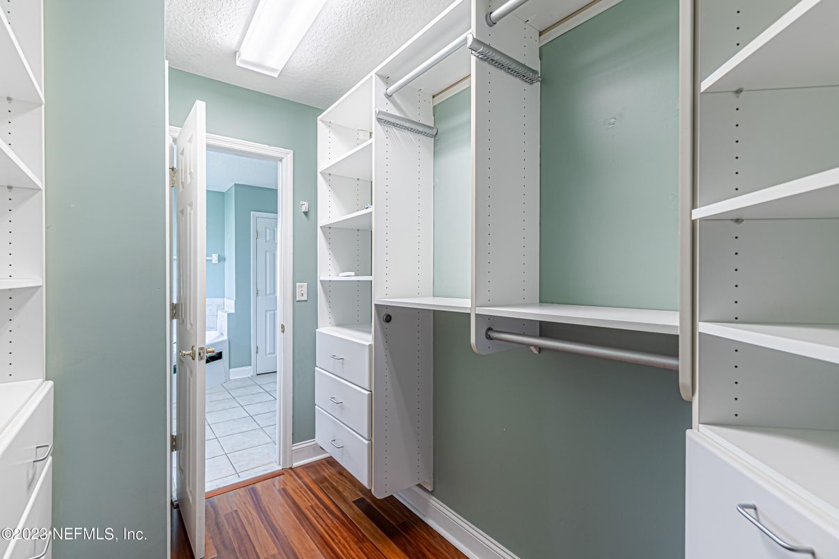 Interior, Walk-in Closets, Wood Texture Flooring