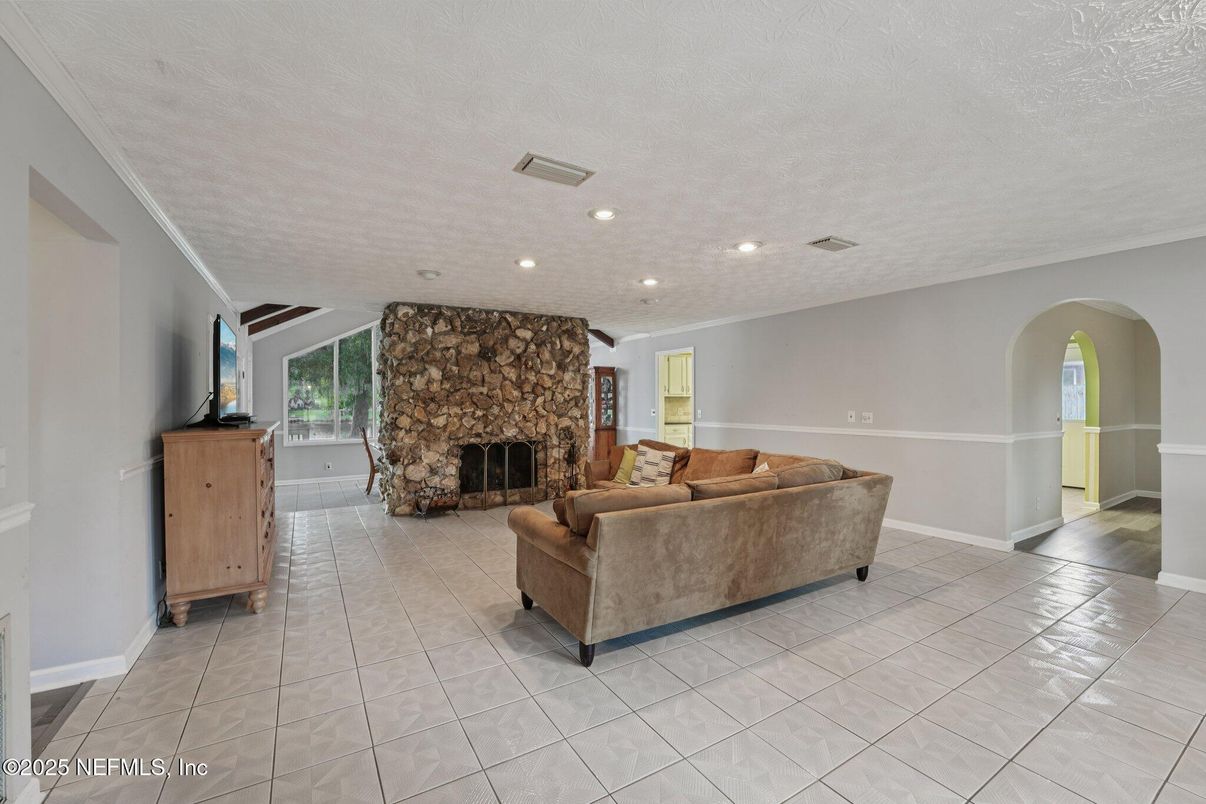 Fireplace, Interior, Living room, Recessed Lighting