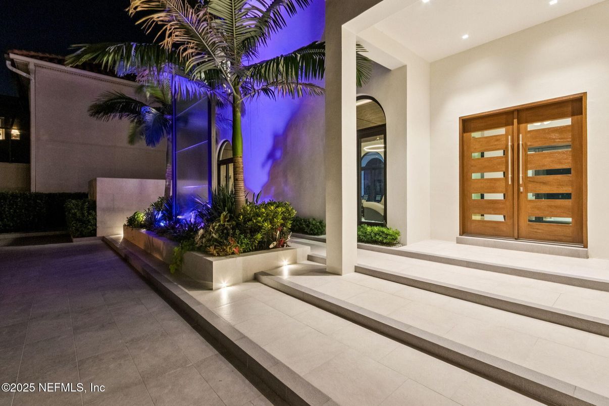 Exterior, Recessed Lighting