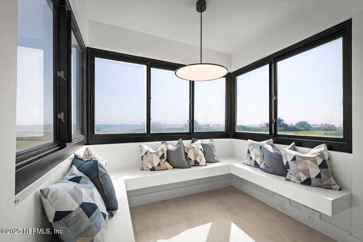 Interior, Living room, Pendant Lights, Water