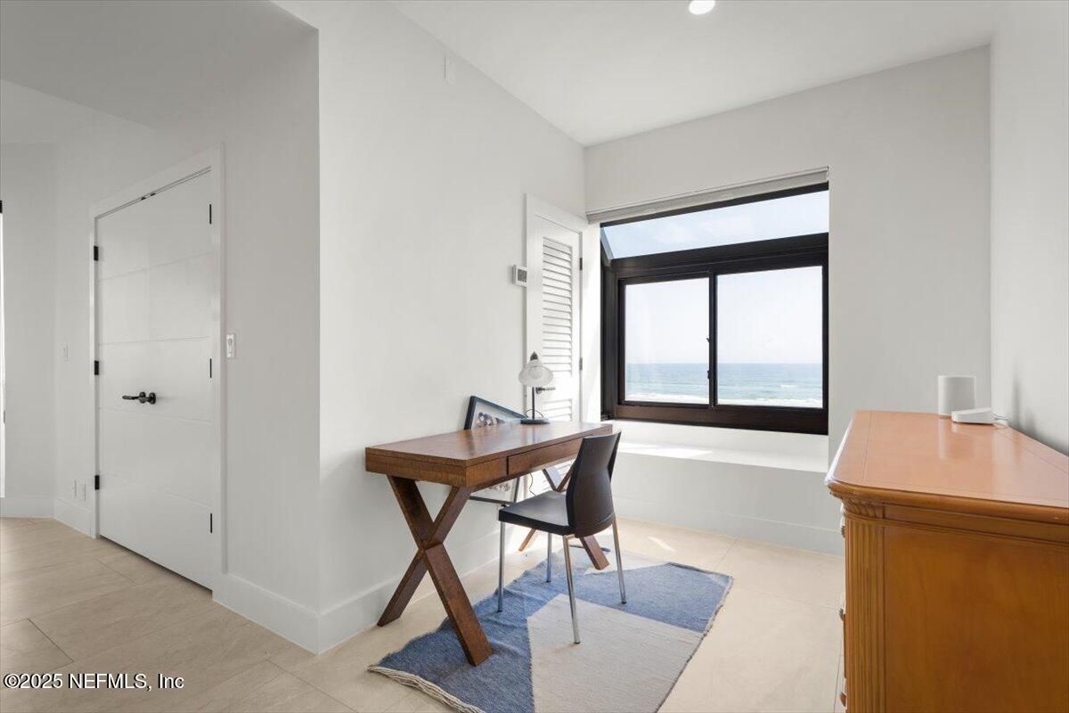 Home Office, Interior, Recessed Lighting, Water