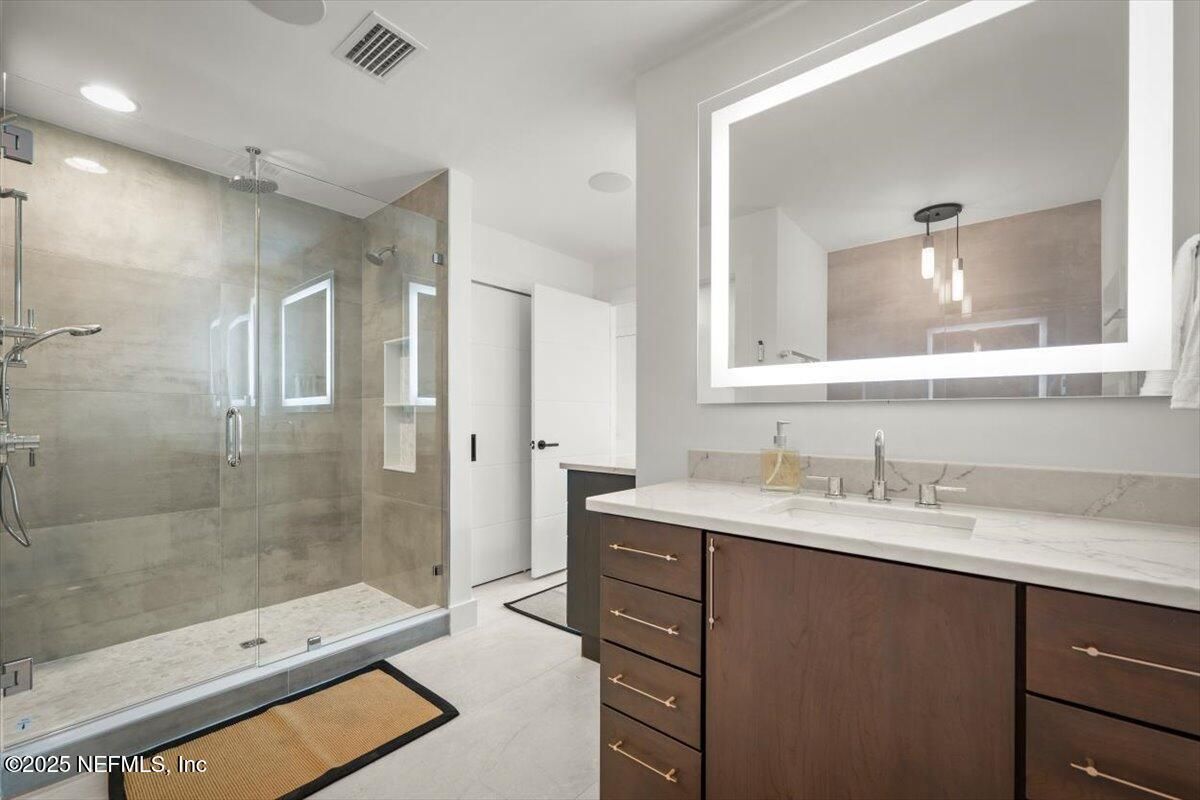 Bathroom, Glass Shower, Interior, Pendant Lights, Recessed Lighting
