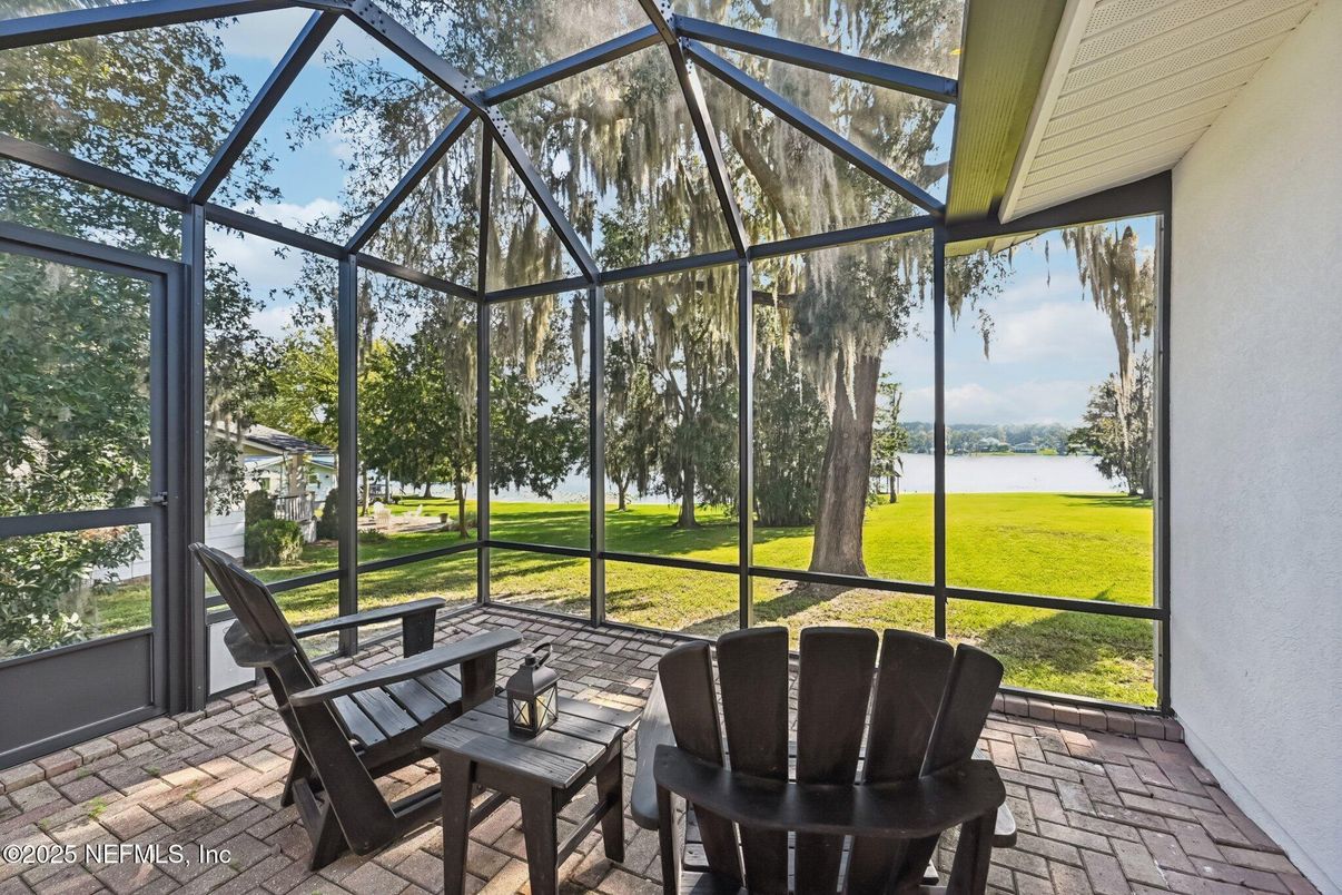 Glass Ceilings, Interior, Sun Room, Water